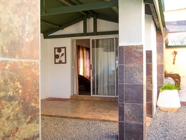 Ebenezer Guesthouse Колесберг Екстериор снимка